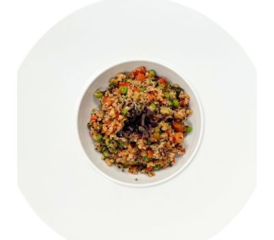 Insalata di farro e quinoa con verdure