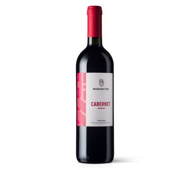 Vino cabernet delle tre venezie